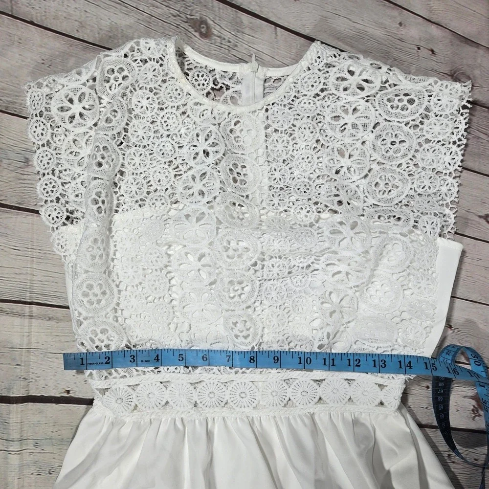 Area Stars White Lace Trim Dress Medium NWT Crochet Boho Coquette Mini‎